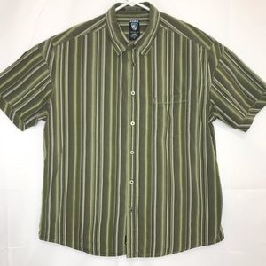Kuhl Men's XL Short Sleeve Button Front Shirt.